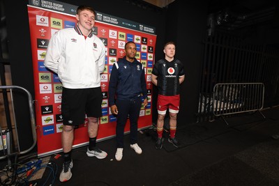 140325 - Wales U20 v England U20 - Six Nations Chamionship - Tom Burrow of England U20s and Harry Beddall of Wales U20s at the coin toss