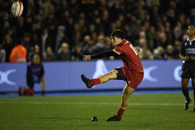 140325 - Wales U20 v England U20 - Six Nations Chamionship - Harri Wilde of Wales U20s kicks the conversion