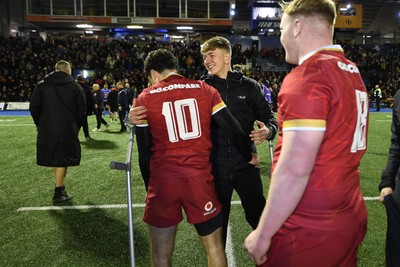 140325 - Wales U20 v England U20 - Six Nations Chamionship - Wales celebrate the win at full time