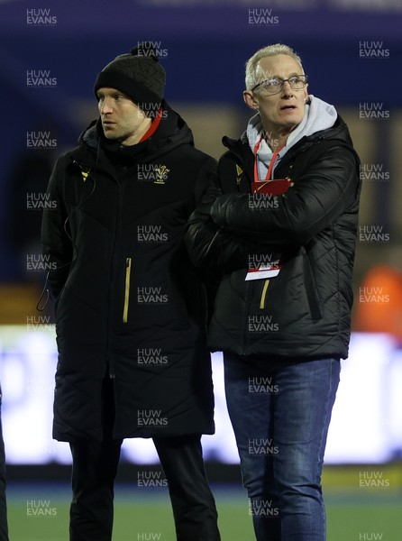 140325 - Wales U20s v England U20s - U20s Six Nations Championship - Wales U20s Head Coach Richard Whiffin and Rob Howley