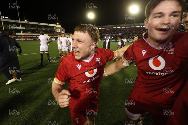 140325 - Wales U20s v England U20s - U20s Six Nations Championship - Tom Bowen of Wales celebrates at full time