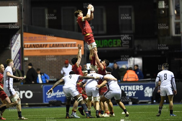 140325 - Wales U20 v England U20 - Six Nations Chamionship - Deian Gwynne of Wales U20s wins his line out