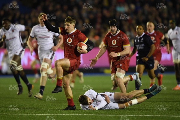 140325 - Wales U20 v England U20 - Six Nations Chamionship - Steffan Emanuel of Wales U20s runs in to score a try