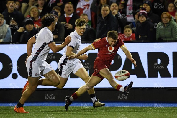 140325 - Wales U20 v England U20 - Six Nations Chamionship - Tom Bowen of Wales U20s