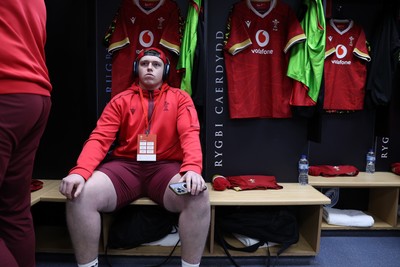140226 - Wales U20s v France U20s - U20s Six Nations Championship - Dylan James of Wales 
