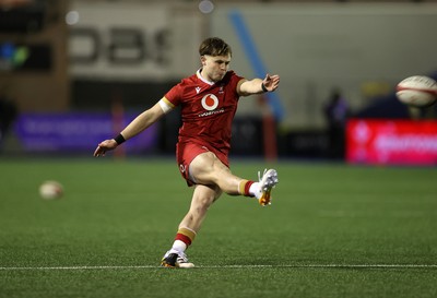 140226 - Wales U20s v France U20s - U20s Six Nations Championship - Carwyn Leggatt-Jones of Wales kicks the conversion