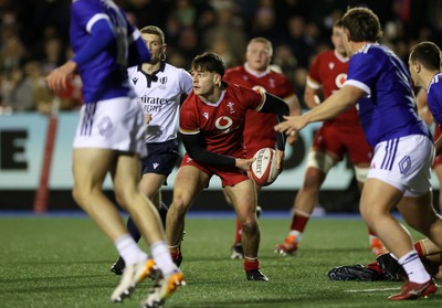 140226 - Wales U20s v France U20s - U20s Six Nations Championship - Sion Davies of Wales 