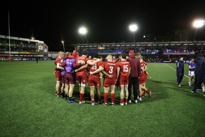 140226 - Wales U20s v France U20s - U20s Six Nations Championship - Wales team huddle at full time