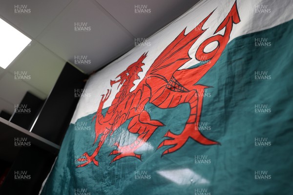 140226 - Wales U20s v France U20s - U20s Six Nations Championship - Wales dressing room before the game