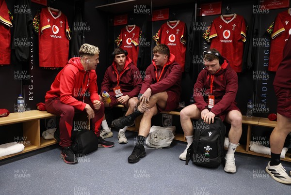 140226 - Wales U20s v France U20s - U20s Six Nations Championship - Wales dressing room before the game