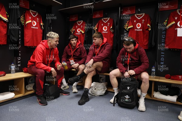 140226 - Wales U20s v France U20s - U20s Six Nations Championship - Wales dressing room before the game