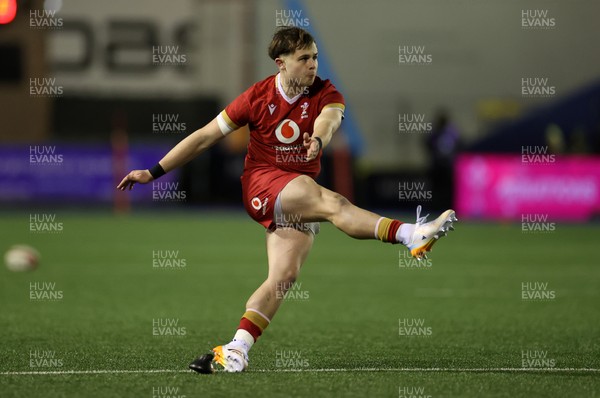 140226 - Wales U20s v France U20s - U20s Six Nations Championship - Carwyn Leggatt-Jones of Wales 
