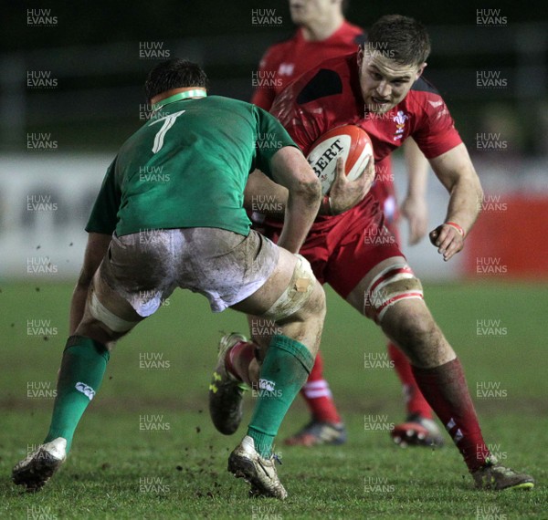 130315 - Wales U20s v Ireland U20s - RBS 6 Nations - Harrison Keddie of Wales takes on Conor Oliver of Ireland