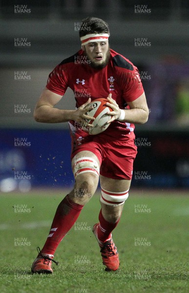 130315 - Wales U20s v Ireland U20s - RBS 6 Nations - Rory Thornton of Wales