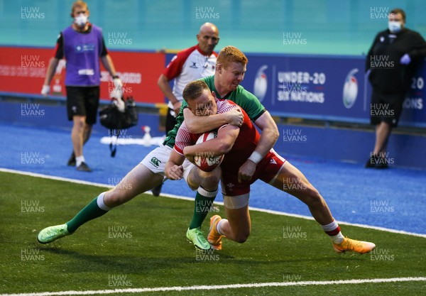 250621 - Wales U20 v Ireland U20, U20 Six Nations - Carrick McDonough of Wales powers over to score try