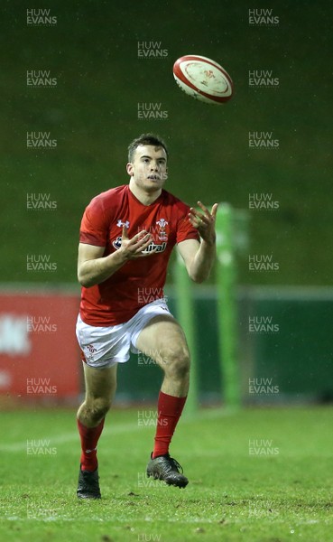 090318 - Wales U20s v Italy U20s - Natwest 6 Nations Championship - Cai Evans of Wales