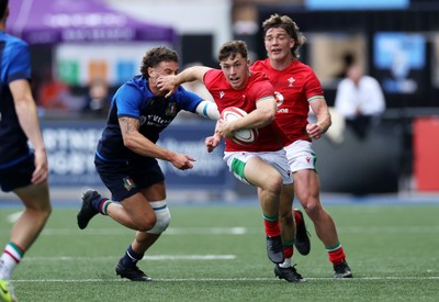 130625 - Wales U20s v Italy U20s - Friendly - Jack Woods of Wales makes a break
