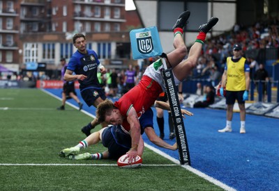130625 - Wales U20s v Italy U20s - Friendly - Aidan Boshoff of Wales leaps over the line to score a try