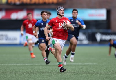 130625 - Wales U20s v Italy U20s - Friendly - Ioan Duggan of Wales runs in to score a try