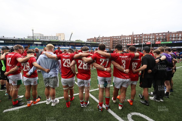 130625 - Wales U20s v Italy U20s - Friendly - Wales team huddle at full time
