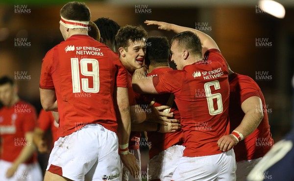 020218 - Wales U20s v Scotland U20s - Natwest 6 Nations - Taine Basham of Wales celebrates scoring a try with team mates