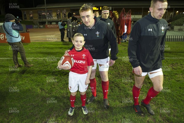 020218 - Wales U20s v Scotland U20s - Natwest 6 Nations - Tommy Reffell of Wales walks out with the mascot