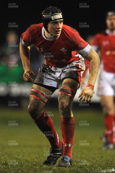 13.02.09 - Wales U20 v England U20 - Under 20 Six Nations 2009 - Wales' James King. 