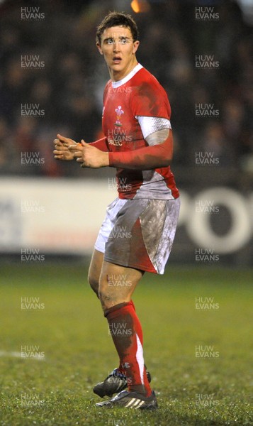 13.02.09 - Wales U20 v England U20 - Under 20 Six Nations 2009 - Wales' Ashley Beck. 
