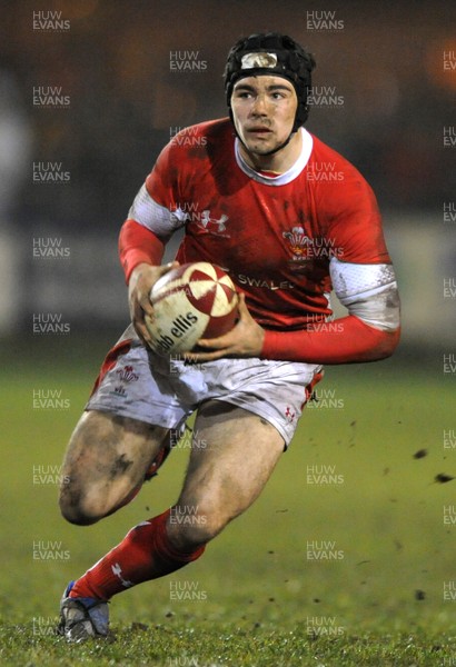 13.02.09 - Wales U20 v England U20 - Under 20 Six Nations 2009 - Wales' Adam Hughes. 