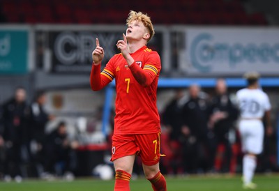 290322 - Wales U21 v Bulgaria U21 - 2023 UEFA Under 21 Euro Qualifying Round - Samuel Pearson of Wales celebrates scoring goal