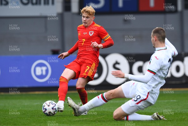 290322 - Wales U21 v Bulgaria U21 - 2023 UEFA Under 21 Euro Qualifying Round - Samuel Pearson of Wales scores goal