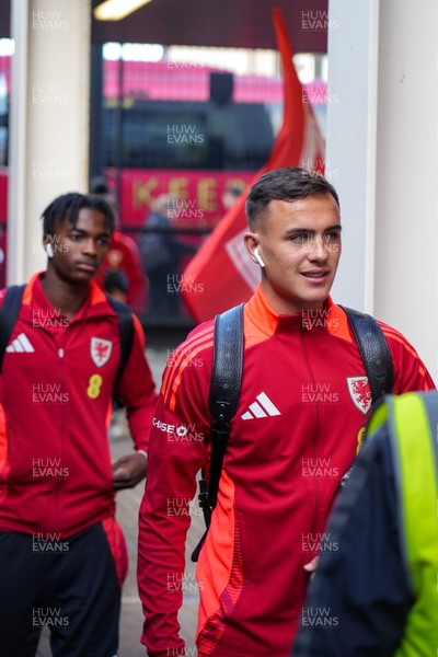 080925 - Wales U21 v Denmark U21 - 2027 UEFA U21 EURO Qualifying - Luke Harries arrives to Rodney Parade prior to the match