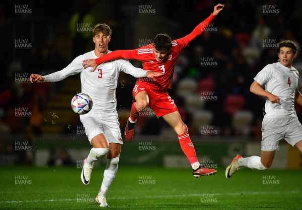 201123 - Wales U21 v Denmark U21 - European Under-21 Championship 2025 Qualifier - Owen Beck of Wales is challenged by Thomas Kristensen of Denmark