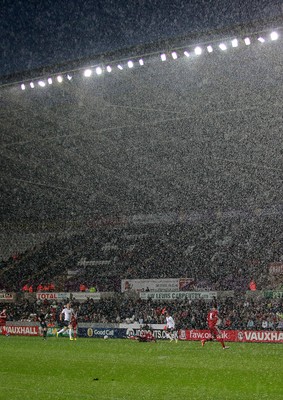 190514 - Wales U21 v England U21 - UEFA Under 21 Qualifying Match - The rain thunders down at the Liberty Stadium 