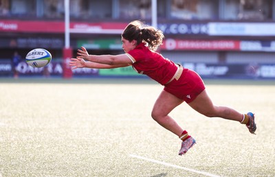180426 - Wales U21 v France U21, Women's Under-21 Six Nations Summer Series - Gwennan Hopkins of Wales feeds the ball out