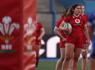 180426 - Wales U21 v France U21, Women's Under-21 Six Nations Summer Series - Gwennan Hopkins of Wales
