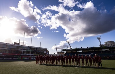 180426 - Wales U21 v France U21, Women's Under-21 Six Nations Summer Series - The Wales team line up for the anthem