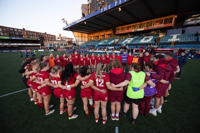180426 - Wales U21 v France U21, Women's Under-21 Six Nations Summer Series - The Wales team huddle up at the end of the match