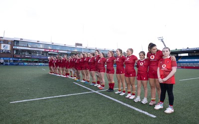 180426 - Wales U21 v France U21, Women's Under-21 Six Nations Summer Series - The Wales team line up for the anthems