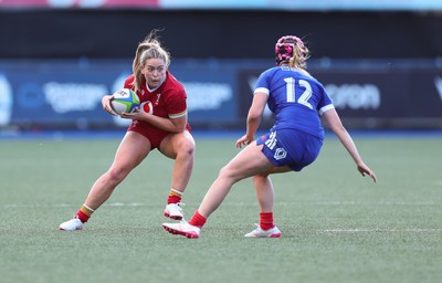 180426 - Wales U21 v France U21, Women's Under-21 Six Nations Summer Series - Freya Bell of Wales takes on Charlie Gauyat of France