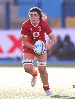 180426 - Wales U21 v France U21, Women's Under-21 Six Nations Summer Series - Lucy Isaac of Wales