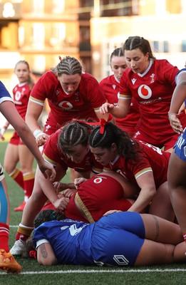 180426 - Wales U21 v France U21, Women's Under-21 Six Nations Summer Series - Wales are held close to the line