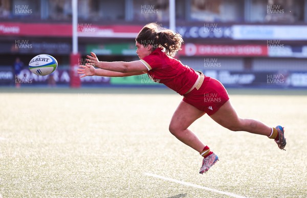 180426 - Wales U21 v France U21, Women's Under-21 Six Nations Summer Series - Gwennan Hopkins of Wales feeds the ball out