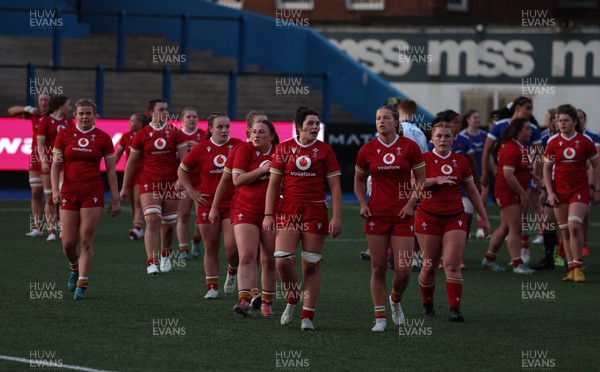 180426 - Wales U21 v France U21, Women's Under-21 Six Nations Summer Series - Wales players at the end of the match