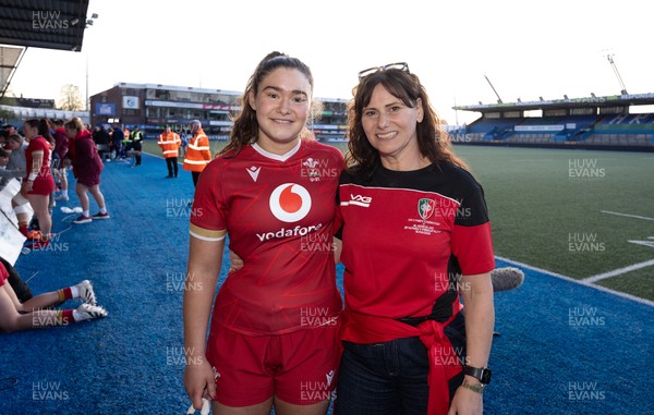180426 - Wales U21 v France U21, Women's Under-21 Six Nations Summer Series - Wales captain Gwennan Hopkins with mother Anwen