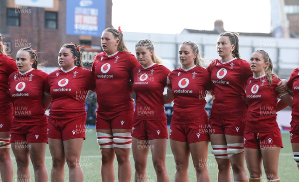 180426 - Wales U21 v France U21, Women's Under-21 Six Nations Summer Series - The Wales team line up for the anthems