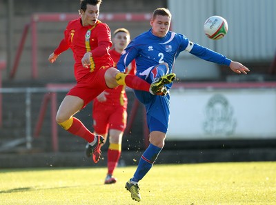 060213 - Wales v Iceland, Friendly Under 21 International, Llanelli - Wales' Billy Bodin and Iceland's Sverrir Ingi Ingason compete for the ball