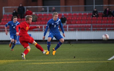 060213 - Wales v Iceland, Friendly Under 21 International, Llanelli - Wales' Jonathan Williams shoots to score Wales's second goal