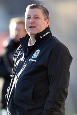 060213 - Wales v Iceland, Friendly Under 21 International, Llanelli - Wales' manager Geraint Williams
