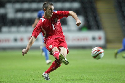 04.09.09 - Wales U21 v Italy U21, UEFA Under 21 Championship 2011 -  Wales' Neal Eardley   